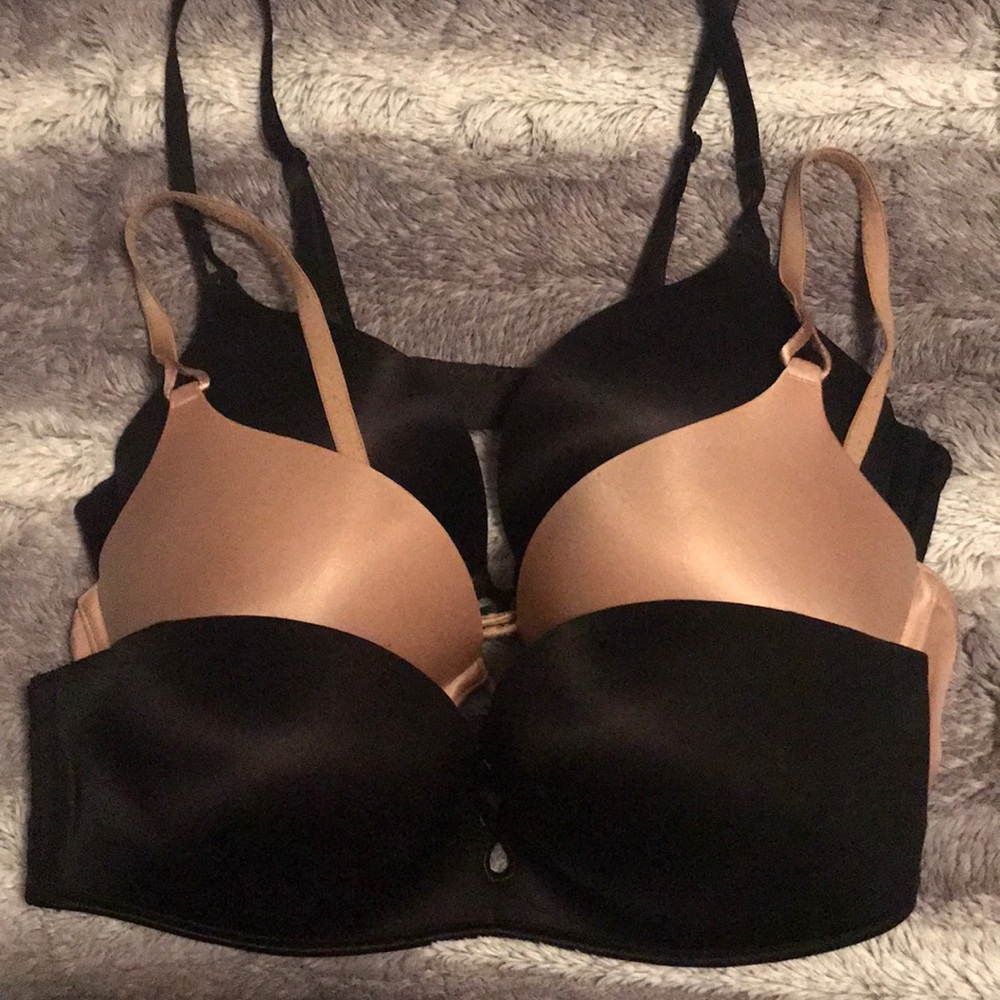 Lot of 3 36B VS Bombshell Plunge & Strapless Bra